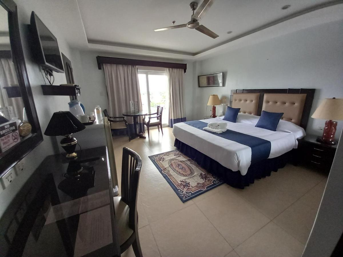 Wild Orchid Resort Angeles Zewnętrze zdjęcie