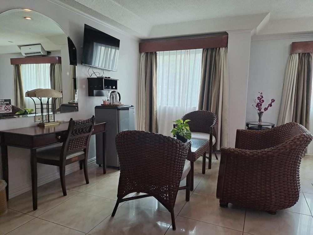 Wild Orchid Resort Angeles Zewnętrze zdjęcie