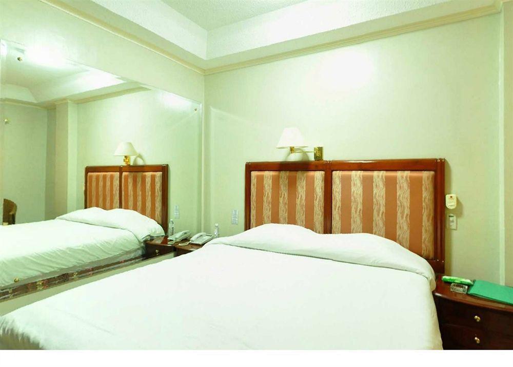 Wild Orchid Resort Angeles Zewnętrze zdjęcie